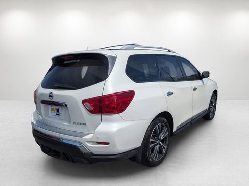 Used 2020 Nissan Pathfinder Platinum w/ Cargo Package image 5