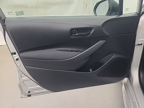 Used 2025 Toyota Corolla LE FWD image 23