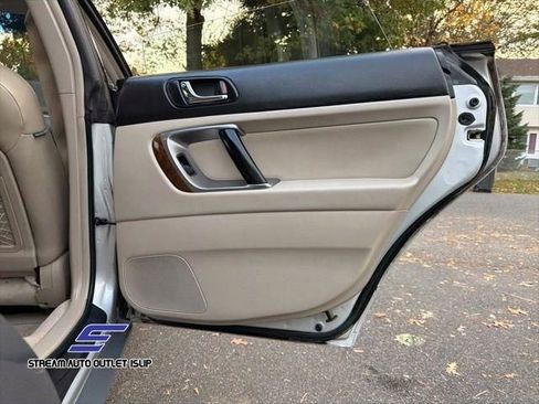 Used 2007 Subaru Outback 2.5i image 22