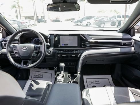 Used 2025 Toyota Camry SE FWD image 25