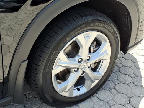 Used 2025 Honda HR-V LX image 17