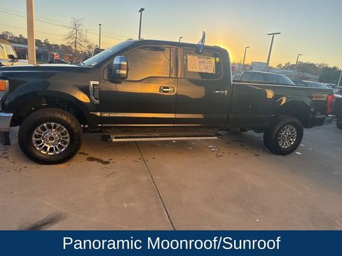 Used 2022 Ford F250 XLT w/ XLT Premium Package image 3