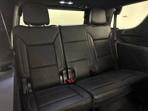 Used 2025 GMC Yukon Denali image 13