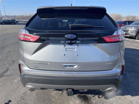 Used 2023 Ford Edge Titanium image 6