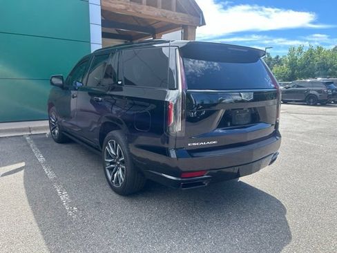Used 2021 Cadillac Escalade Sport w/ Driver Assist Tech Package AWD/4WD image 2