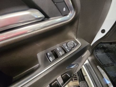 Certified 2025 Chevrolet Silverado 1500 LT Trail Boss w/ Convenience Package II AWD/4WD image 35