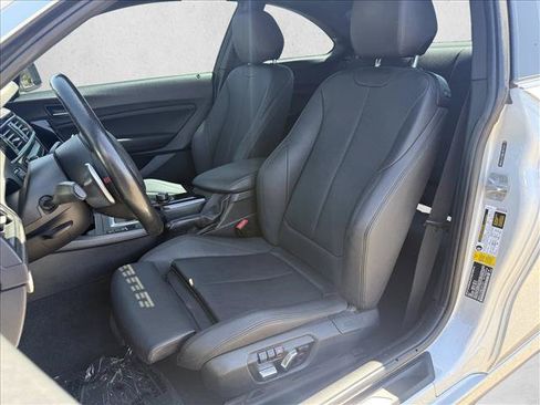 Used 2020 BMW 230i Coupe w/ Convenience Package RWD image 8