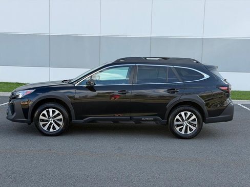 Used 2023 Subaru Outback Premium AWD/4WD image 10