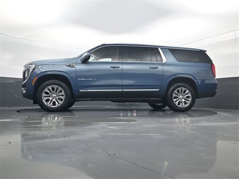 New 2026 GMC Yukon XL Denali image 29