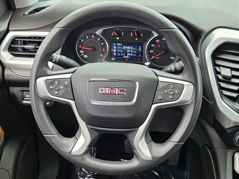Used 2023 GMC Acadia SLE FWD image 15