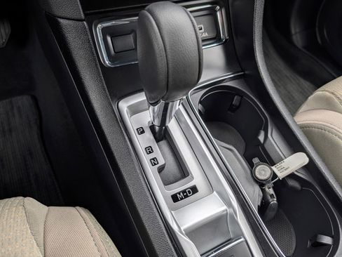 Certified 2025 Subaru Ascent Premium AWD/4WD image 31