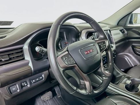 Used 2022 GMC Acadia AT4 w/ Technology Package AWD/4WD image 10
