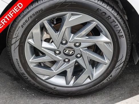 Certified 2024 Hyundai Elantra SEL FWD image 26