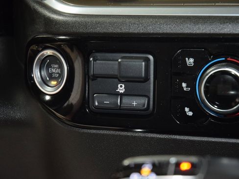 Used 2022 Chevrolet Silverado 1500 High Country image 27