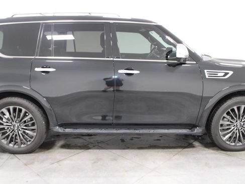 Used 2023 INFINITI QX80 Sensory w/ Cargo Package AWD/4WD image 11