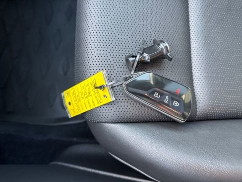 Certified 2023 Volkswagen ID.4 Pro S image 39