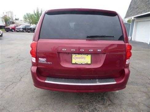 Used 2016 Dodge Grand Caravan SE FWD image 7
