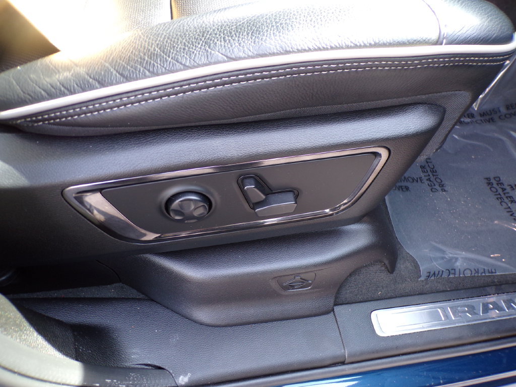Used 2023 RAM 1500 Limited AWD/4WD image 8