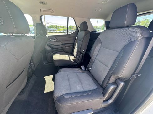 Used 2019 Chevrolet Traverse LT image 21