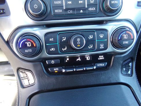 Used 2015 Chevrolet Suburban LTZ image 54