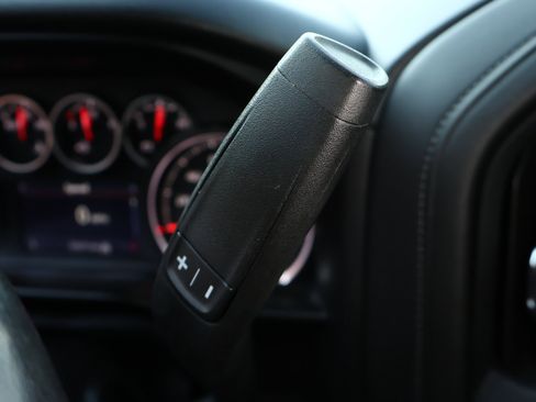 Used 2021 Chevrolet Silverado 1500 LT w/ Bed Protection Package image 16