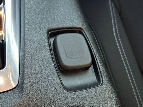 Used 2018 Chevrolet Camaro SS image 23