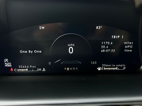 Used 2023 Lincoln Nautilus Reserve w/ Luxury Package AWD/4WD image 17