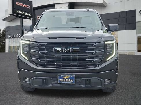Used 2024 GMC Sierra 1500 Elevation w/ LPO, Elevation Black Package AWD/4WD image 21