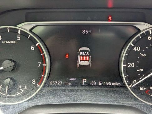 Used 2024 Nissan Rogue SV AWD/4WD image 23