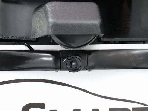 Used 2018 Jeep Wrangler Unlimited Sahara image 34