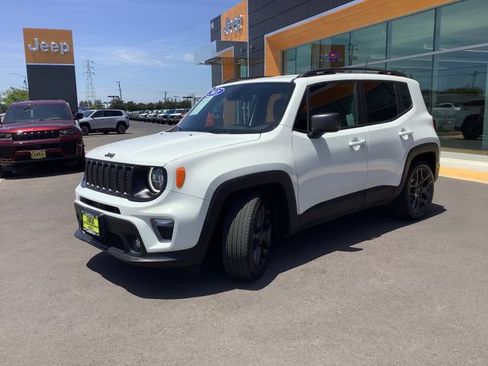 Used 2021 Jeep Renegade Latitude FWD image 5