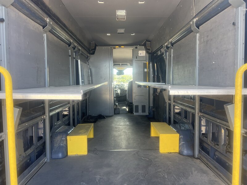 Used 2019 Ford Transit 250 148 High Roof Extended RWD image 8