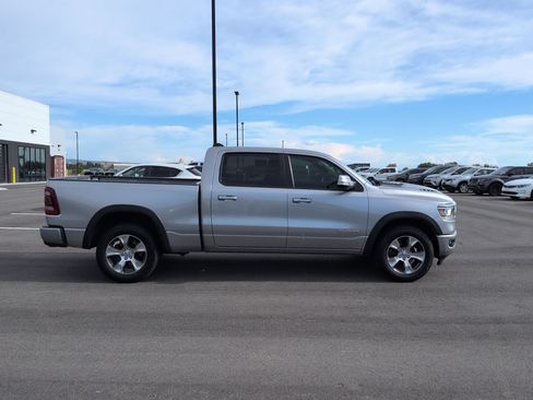 Used 2019 RAM 1500 Laramie w/ Sport Appearance Package AWD/4WD image 8