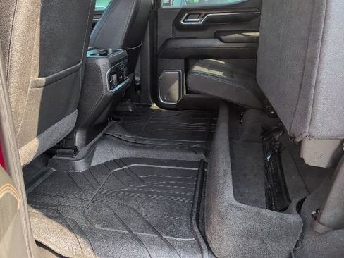 Used 2024 Chevrolet Silverado 1500 High Country w/ Technology Package AWD/4WD image 43