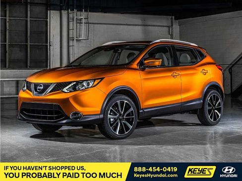 Used 2019 Nissan Rogue Sport S AWD/4WD image 1