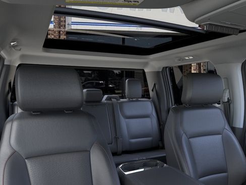 New 2026 Ford F250 Lariat w/ Black Appearance Package image 22