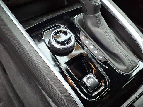 Used 2023 Chevrolet Colorado Trail Boss w/ Advanced Trailering Package image 23