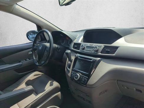 Used 2016 Honda Odyssey Touring Elite image 24