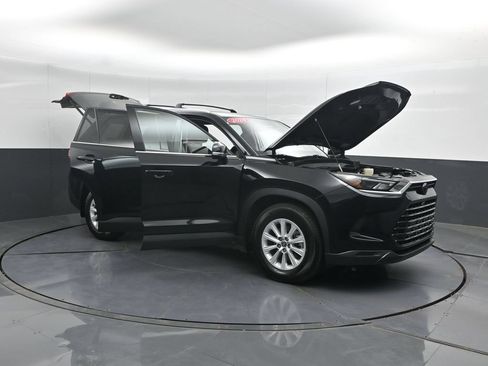 Used 2024 Toyota Grand Highlander AWD image 58