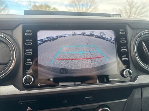 Used 2020 Toyota Tacoma TRD Off-Road image 34