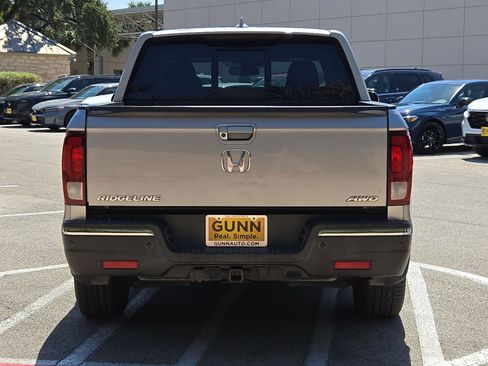 Used 2018 Honda Ridgeline RTL-E image 4