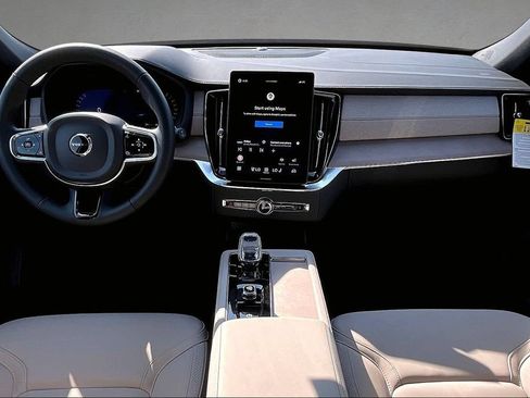 New 2026 Volvo XC90 B5 Plus w/ Protection Package Premier AWD/4WD image 6