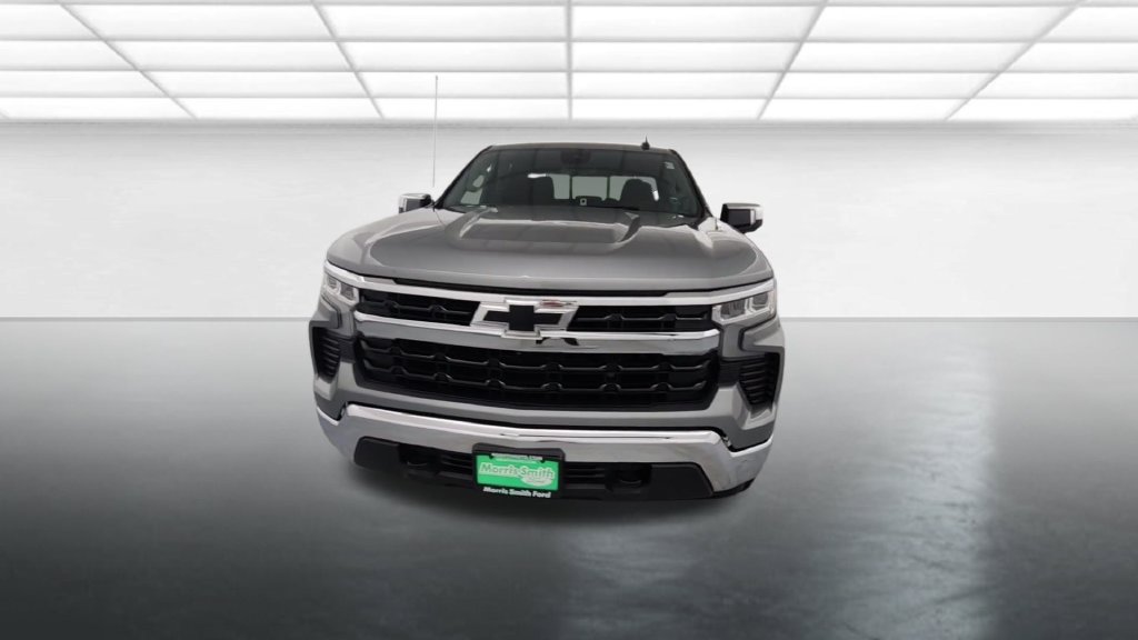 Used 2023 Chevrolet Silverado 1500 LT w/ Safety Package AWD/4WD image 2