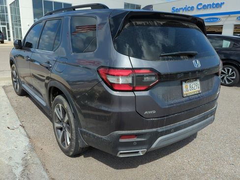 Certified 2023 Honda Pilot Elite image 5