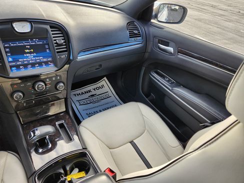 Used 2014 Chrysler 300 Uptown Edition w/ Quick Order Package 22M image 16