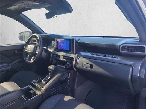 Used 2025 Toyota Tacoma SR5 image 25