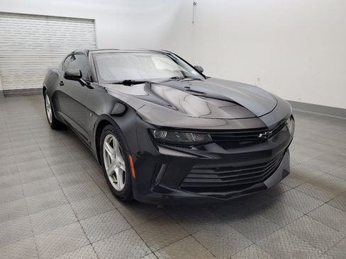 Used 2017 Chevrolet Camaro LT RWD image 13