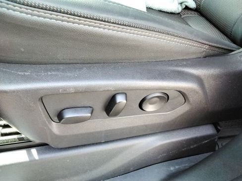 Used 2024 Chevrolet Silverado 1500 High Country w/ Technology Package image 28