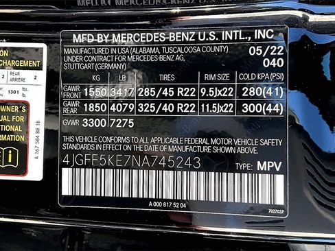 Used 2022 Mercedes-Benz GLS 450 4MATIC w/ AMG Line Exterior image 17