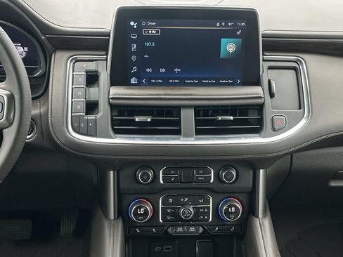 Used 2023 Chevrolet Tahoe Z71 w/ Luxury Package AWD/4WD image 25